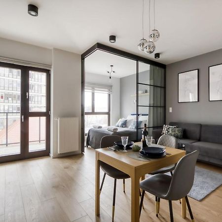 Warsaw Night Apartments Metro Plocka מראה חיצוני תמונה